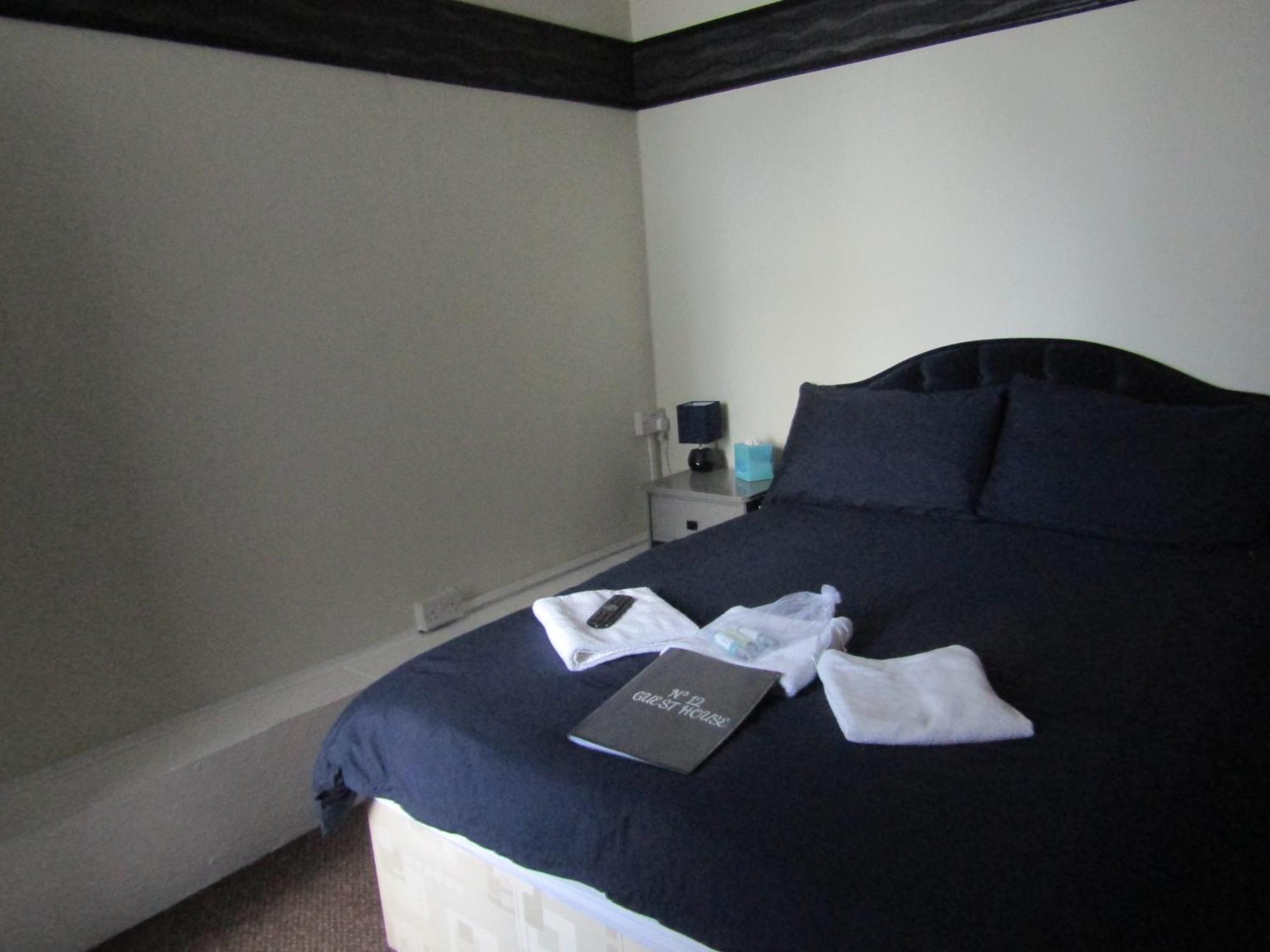 Bed & Breakfast No12 South Shore 3*