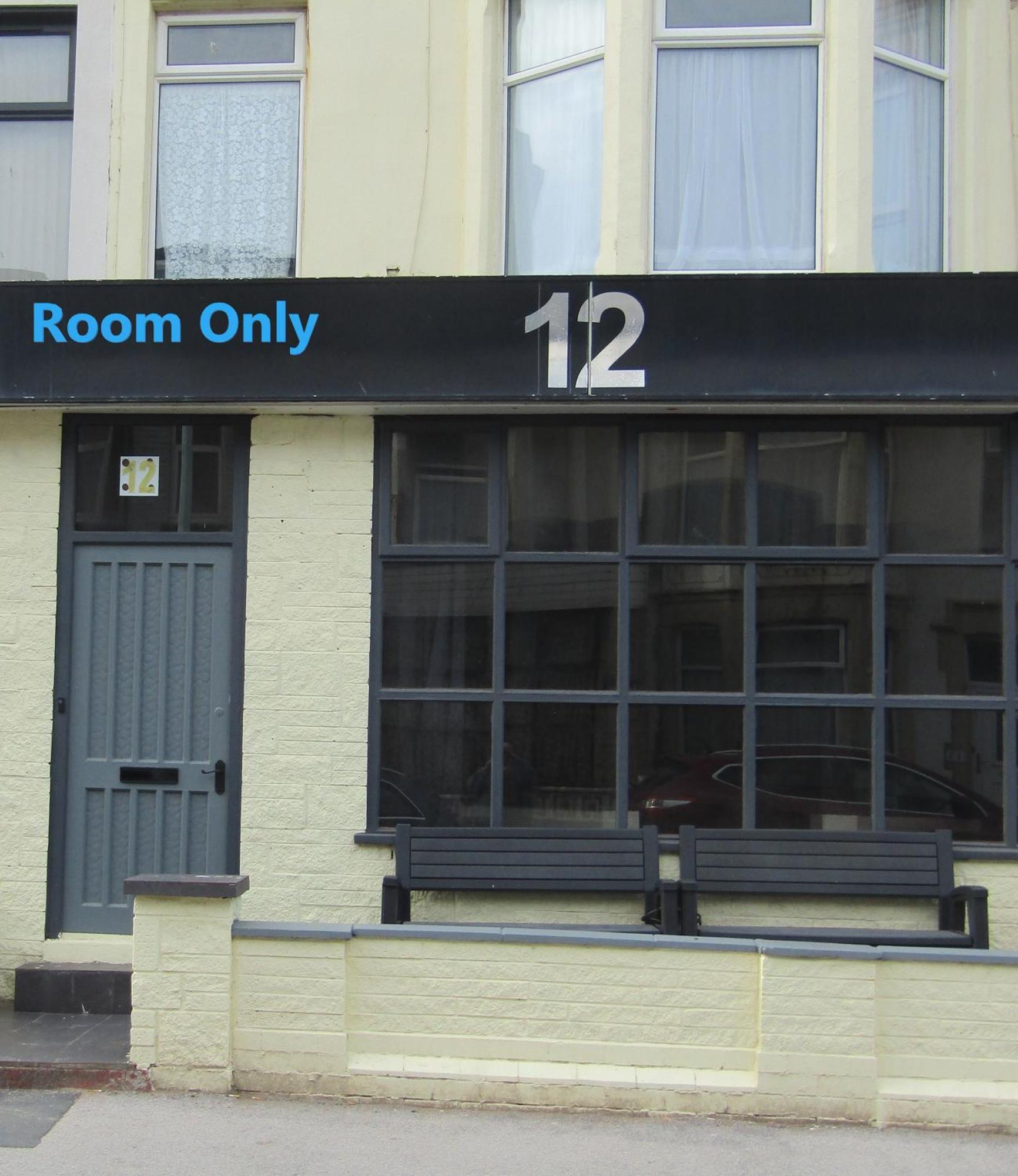 Bed & Breakfast No12 South Shore 3*